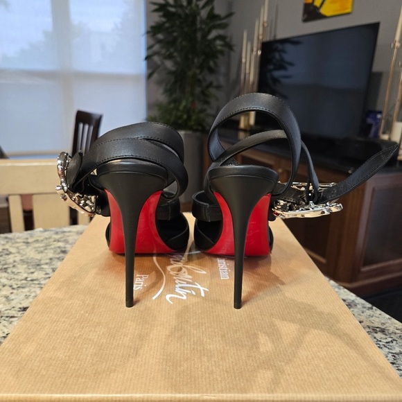 New Christian Louboutin Giddylina 100mm Black Heels with Silver Buckles Size 38 - Picture 8 of 12
